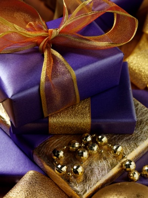 purple-gold-package